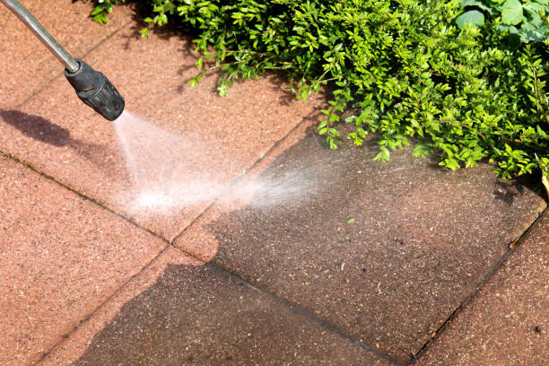 Why Choose Our Certified Pressure Washing Experts for Your Project Needs in Itasca, TX?